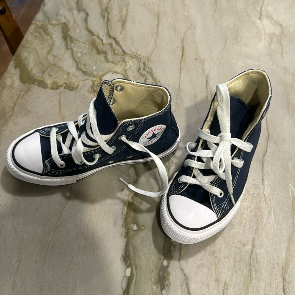 Kids converse high tops